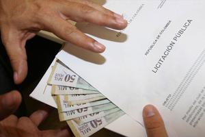 Tham nhũng ở Colombia leo thang trong thời điểm dịch bệnh