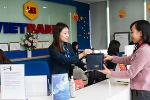 ​Khách hàng được hưởng nhiều lợi ích khi giao dịch Vietbank