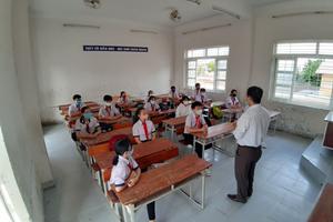 Ninh Thuận: Hơn 42.000 học sinh THPT và THCS đến trường