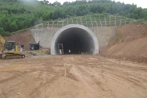 “Thúc” tiến độ các dự án trọng điểm