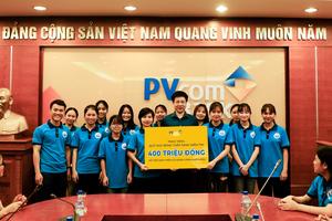 PVcomBank tặng 400 triệu đồng hỗ trợ sinh viên khó khăn mùa dịch

