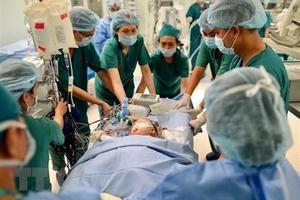 Đã tách thành công cặp song sinh dính liền nhau Trúc Nhi-Diệu Nhi