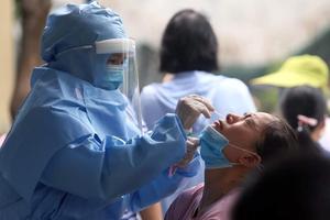 Cấp bách bảo vệ các “chiến sỹ áo trắng”