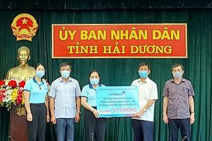 VietinBank ủng hộ tỉnh Hải Dương 5 tỷ đồng phòng, chống dịch COVID-19