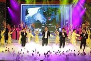 "Tổ quốc tôi chưa đẹp thế bao giờ" - Những giai điệu đi cùng năm tháng