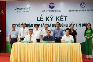 Vietcombank Bắc Giang ủng hộ 300 triệu để thực hiện chống dịch Covid - 19