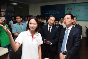 Viettel tài trợ Phòng Lab mạng di động 4G thúc đẩy hoạt động nghiên cứu tại trường đại học