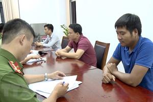 Triệt phá nhóm dụ người dùng Facebook nhấn link giả lừa đảo 46 tỷ đồng
