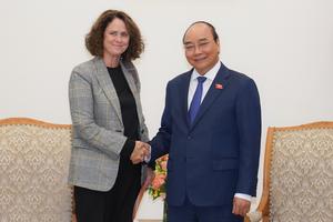 Thủ tướng tiếp các vị khách quốc tế