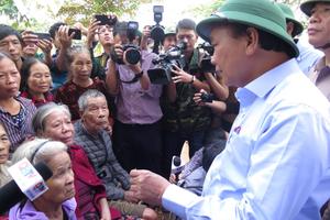 Thủ tướng yêu cầu phải hỗ trợ nhân dân miền Trung ruột thịt với trách nhiệm cao nhất 