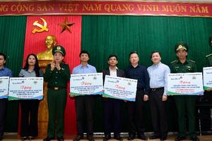 VietinBank hỗ trợ quân dân khu vực biên giới khắc phục thiệt hại do mưa lũ