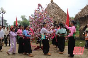 Hơn 600 nghệ nhân, nghệ sỹ, diễn viên, vận động viên tham gia Ngày hội Văn hóa dân tộc Mường lần II