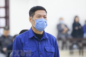 Xử vụ án ở CDC Hà Nội: Nguyễn Nhật Cảm bị đề nghị mức án 10-11 năm tù