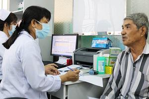 Quyền lợi của người tham gia BHYT luôn được bảo đảm