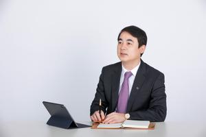 Từ “Người thong dong biết chạy” đến “Nhà băng gánh đều hai vai”