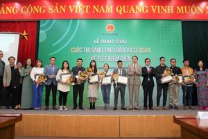 Trao giải Cuộc thi “Sáng tạo logo và slogan về tiết kiệm điện”