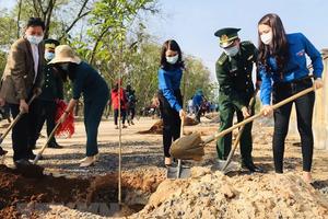 Nét đẹp Tết trồng cây, mang lại màu xanh cho đất nước
