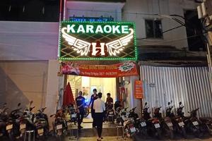 TP HCM: Vũ trường, quán bar, karaoke được hoạt động trở lại