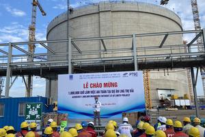 Dự án Kho chứa 1 triệu tấn LNG tại Thị Vải chào mừng mốc 1 triệu giờ làm việc an toàn