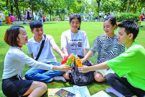 Dễ chơi, dễ trúng thưởng các sản phẩm của Tân Hiệp Phát