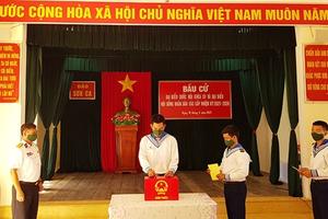  Đảo Song Tử Tây và Sinh Tồn hoàn thành bầu cử sớm
