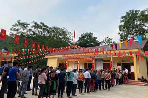 100% cử tri đang thực hiện cách ly được bỏ phiếu
