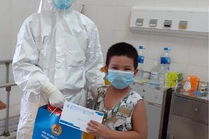Tết Thiếu nhi đặc biệt trong khu điều trị Covid-19