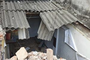 Người dân kêu cứu vì nhà cửa bị huỷ hoại
