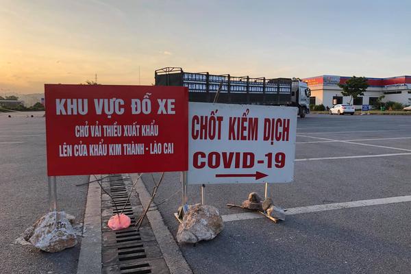 Lào Cai: Tạo “làn xanh” cho vải thiều xuất khẩu nhanh nhất