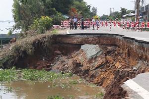 Tình trạng sạt lở diễn biến ngày càng nghiêm trọng