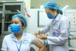 Chiến dịch tiêm chủng vắc xin phòng COVID-19 toàn quốc: Huy động tất cả sự tham gia của các bộ, ngành

