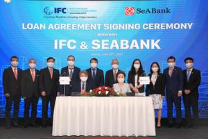 IFC hợp tác với Ngân hàng Thương mại Cổ phần Đông Nam Á