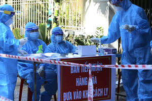 Đánh giá tình hình dịch bệnh, xem xét nới lỏng một số dịch vụ