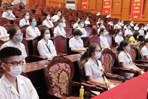 Bắc Ninh cử 25 y, bác sĩ đến TP Hồ Chí Minh chống dịch