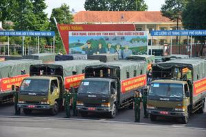 TP HCM: Mở cao điểm trao tặng 100.000 phần quà giúp nhân dân vượt qua đại dịch Covid-19 