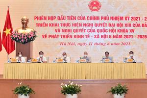 Phiên họp toàn thể đầu tiên của Chính phủ khóa XV