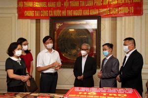 Những tấm lòng vàng trong mùa dịch