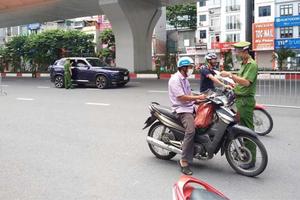 Công an TP triển khai 39 chốt kiểm soát phòng, chống dịch Covid-19 tại "vùng đỏ”