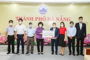 Tập đoàn BRG và Ngân hàng SeABank bàn giao trang thiết bị y tế phòng chống dịch cho thành phố Đà Nẵng