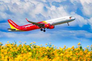 Vietjet mở lại 7 đường bay nội địa kể từ ngày 10/10