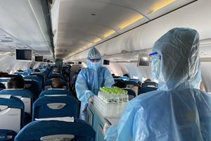 Thủ tướng: Thực hiện nghiêm khôi phục vận tải hàng không, chuẩn bị mở đường sắt, đường bộ