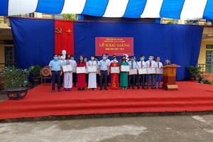 “Cầu nối” giúp các hộ thoát nghèo
