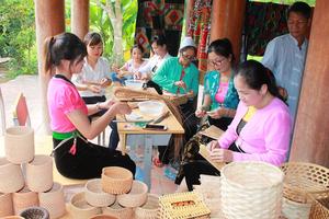 Nhiều hoạt động hỗ trợ, vai trò, vị thế phụ nữ dân tộc thiểu số được nâng lên