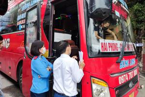 Thanh tra giao thông tăng cường kiểm soát phòng dịch