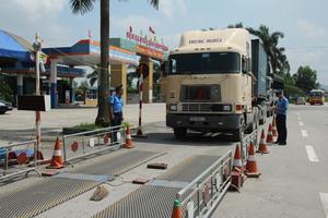 Xử phạt 886 trường hợp, thu nộp ngân sách trên 2,6 tỷ đồng
