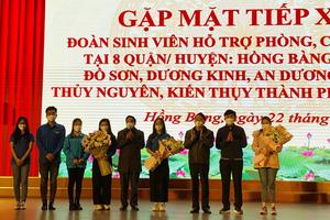 Tăng cường sinh viên tham gia hỗ trợ phòng, chống dịch COVID-19 tại Trạm Y tế lưu động trên địa bàn