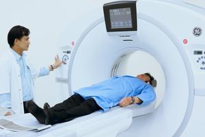 Đề nghị báo cáo việc đấu thầu trang thiết bị y tế