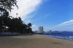 Mở cửa đón khách quốc tế nhưng du lịch vẫn vắng lặng