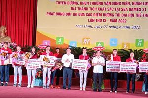 Thái Bình khen thưởng các vận động viên, huấn luyện viên đạt thành tích xuất sắc tại Sea Games 31

