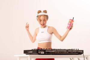 Cùng DJ Mie bật tung cảm hứng với trà sữa Instant Milk Tea